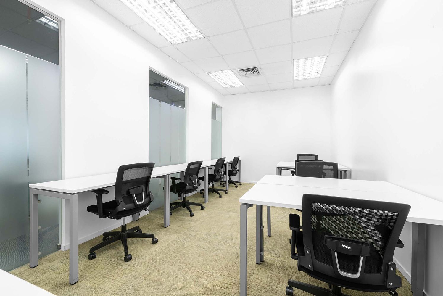Open plan office space for 15 persons in West Allis